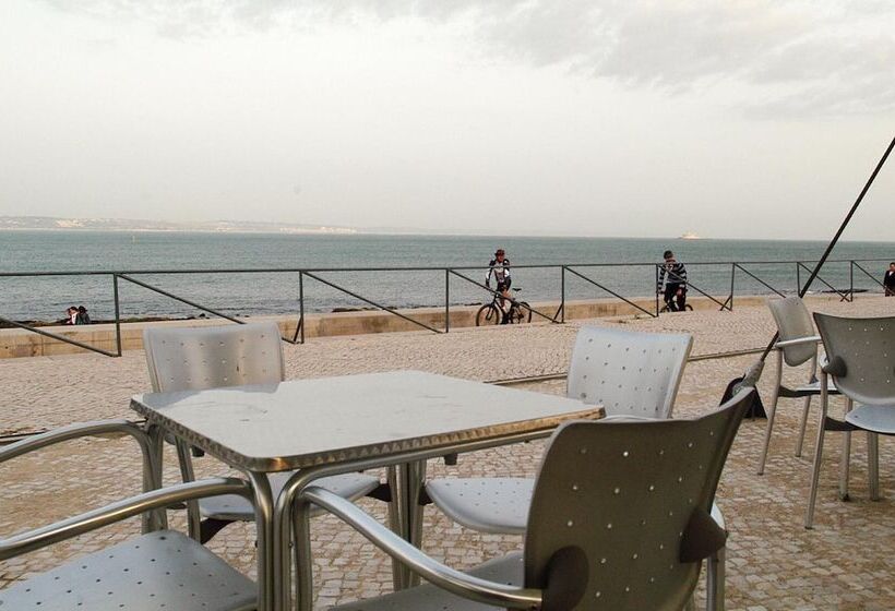 בית מלון כפרי Inatel Oeiras