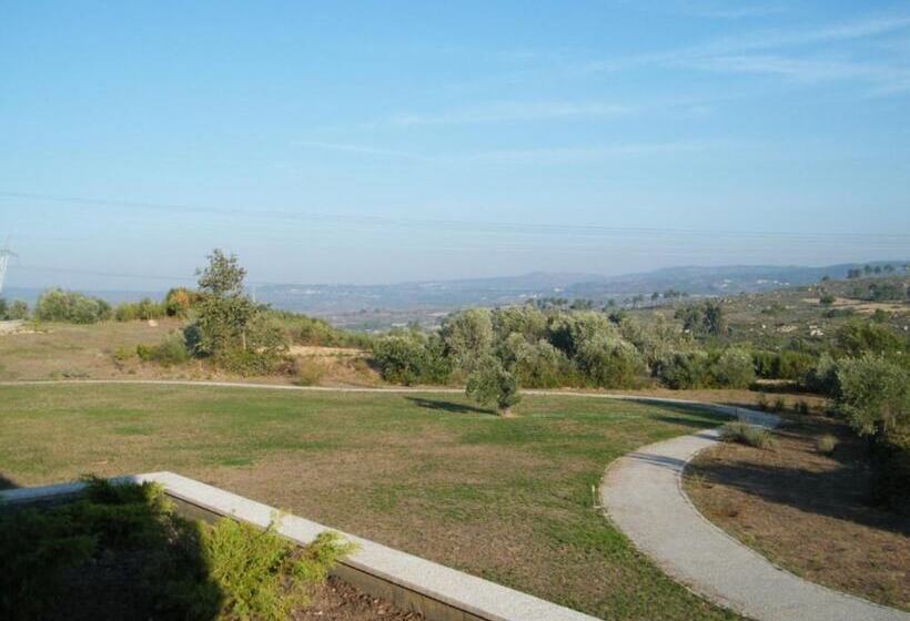 בית מלון כפרי Inatel Vila Ruiva