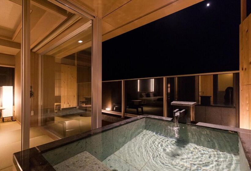 בית מלון כפרי Inatoriso