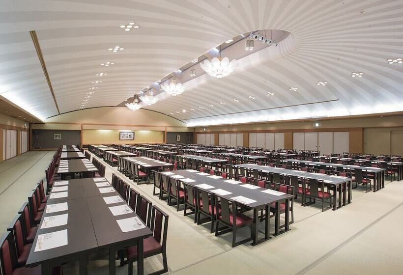 Apa Hotel & Resort Kaga Katayamazu Onsen Kasuikyo