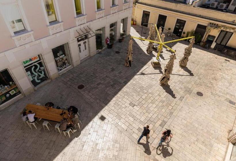 فندق Kastel 1700