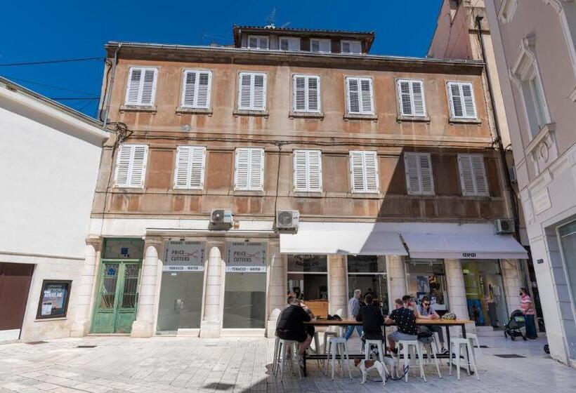 فندق Kastel 1700