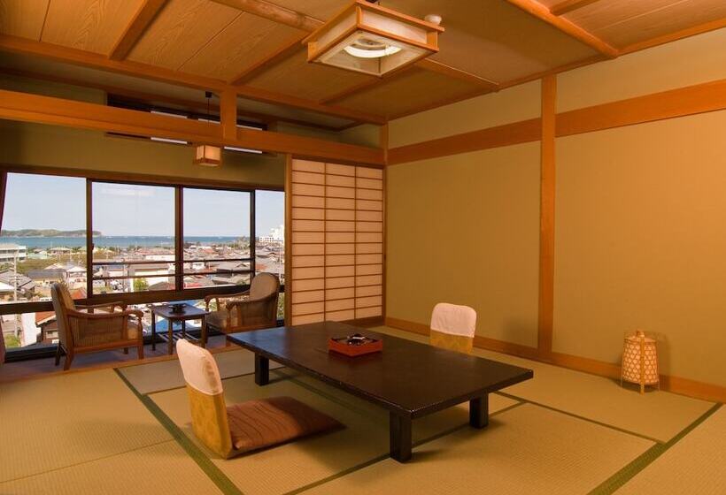 فندق Hiizurukurenainoyado Katsuurakanko