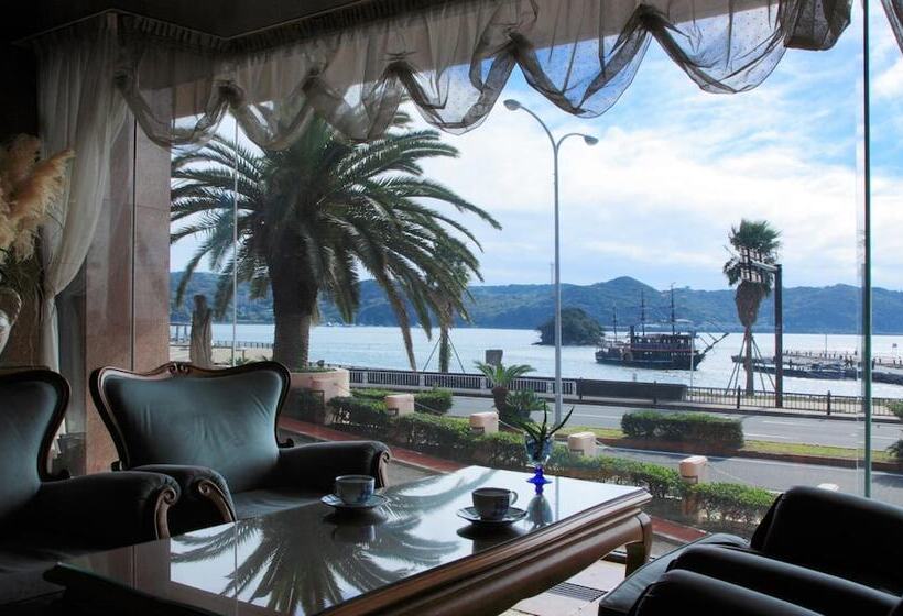 בית מלון כפרי Kurofune