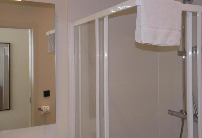 فندق Le Parisien