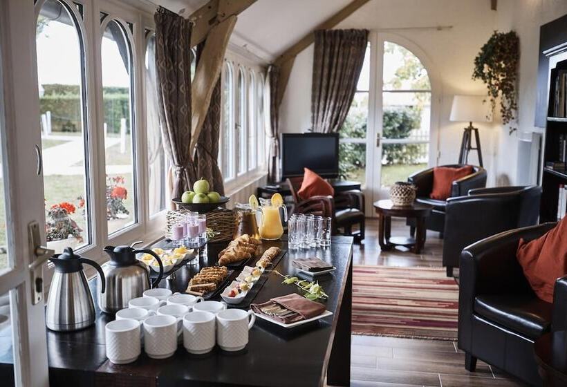 فندق Logis Le Fleuray