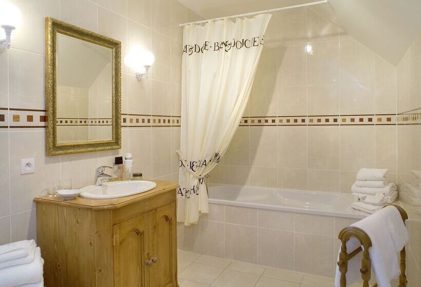 فندق Logis Le Fleuray