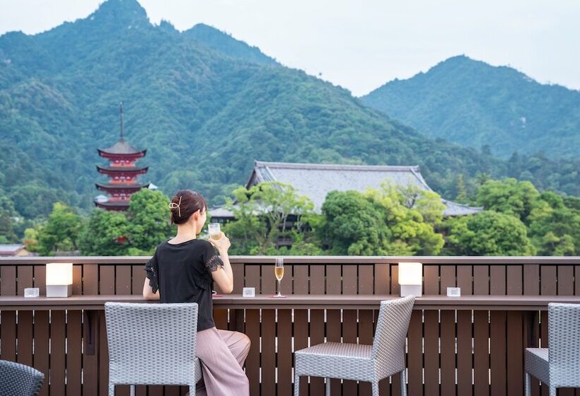 فندق Miyajima Kinsuikan