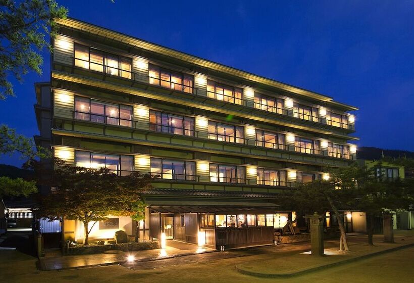 فندق Miyajima Kinsuikan