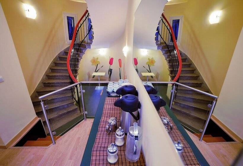 فندق Orestias Kastorias