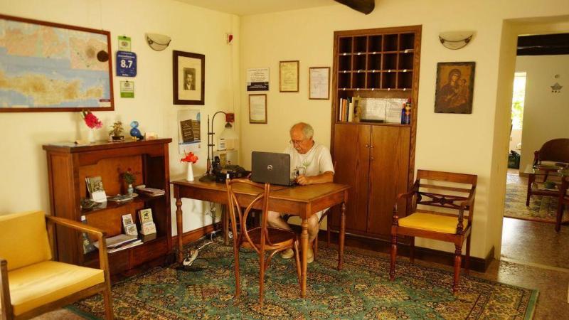 Orestis Hotel Sea View Apartments