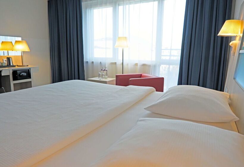 هتل Park Inn By Radisson Linz