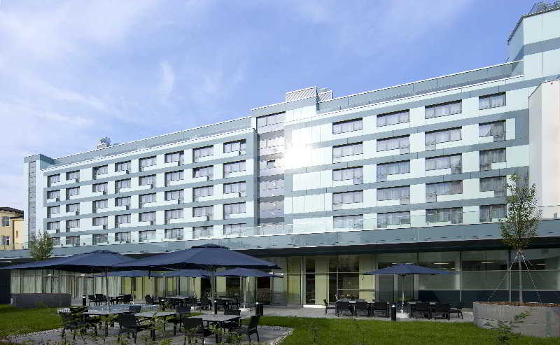 هتل Park Inn By Radisson Linz