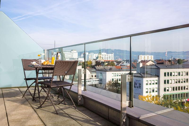 هتل Park Inn By Radisson Linz