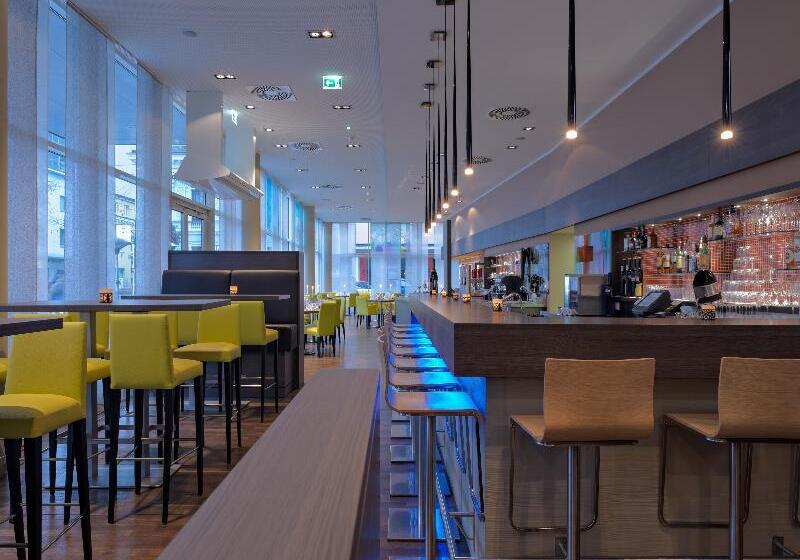 هتل Park Inn By Radisson Linz