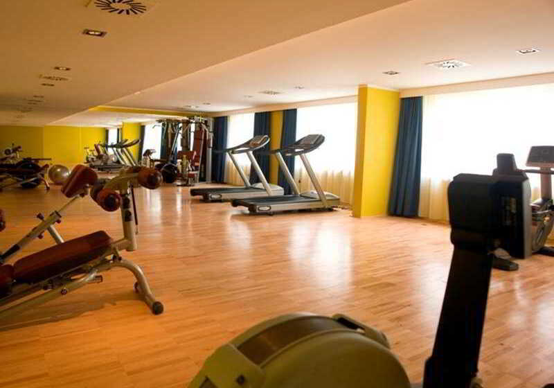 هتل Park Inn By Radisson Linz