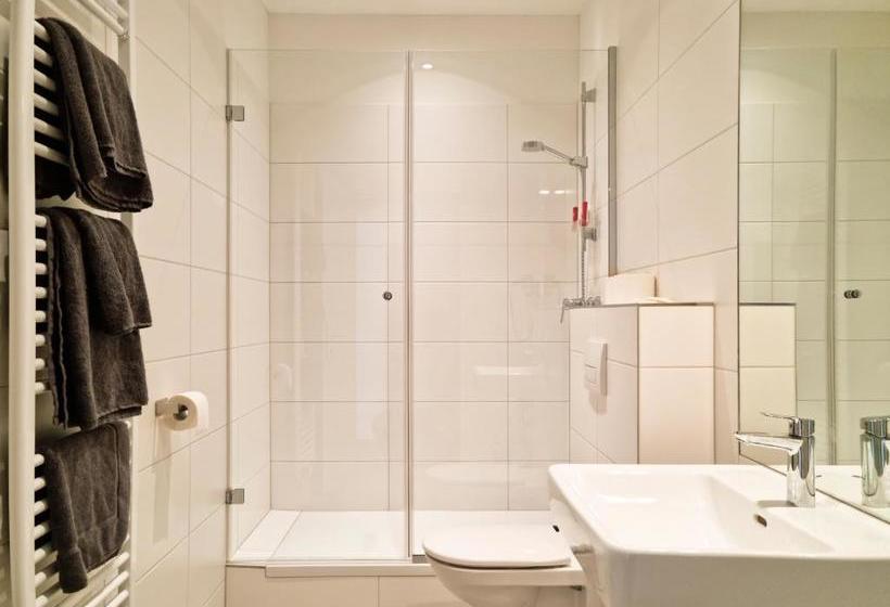 هتل Pension Mozart   Newly Renovated