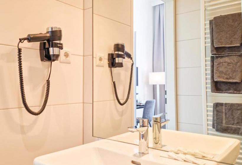 هتل Pension Mozart   Newly Renovated