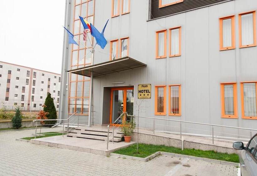 Отель Plus