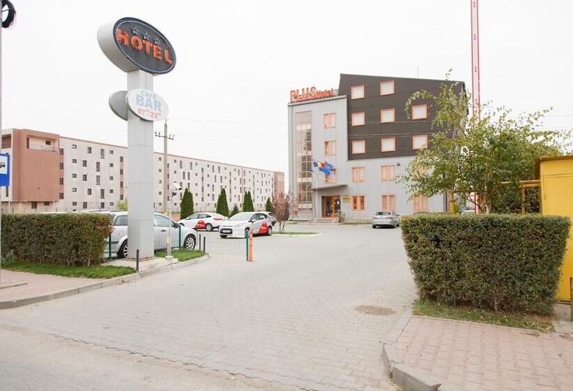 Отель Plus