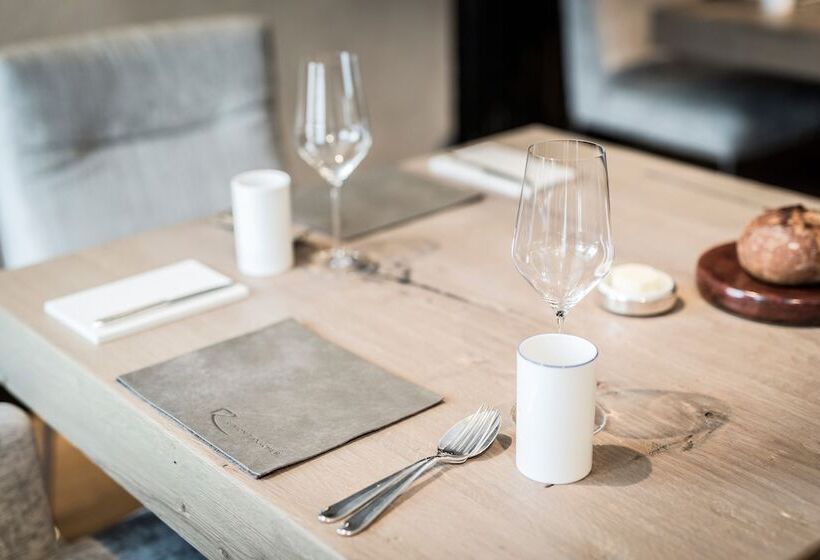 Alpenparks Hotel & Apartment Taxacher