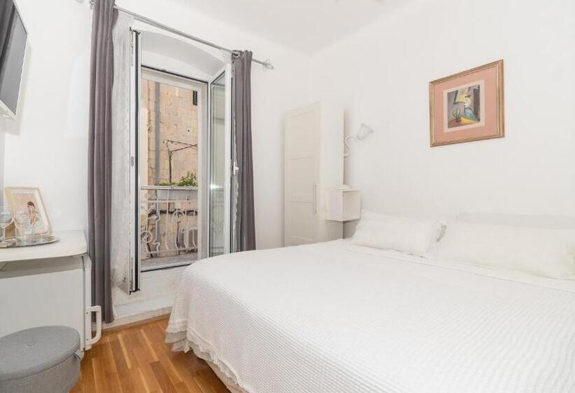 בית מלון כפרי Rooms Gold