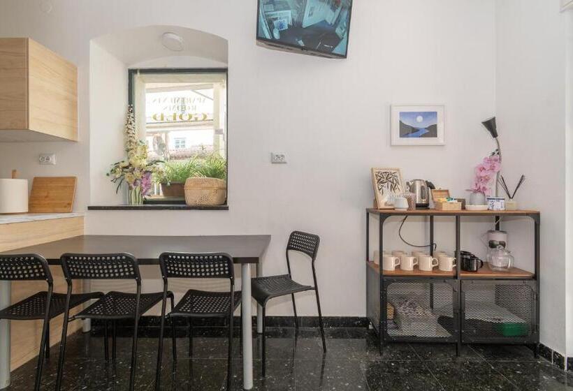 ホテル Rooms Gold