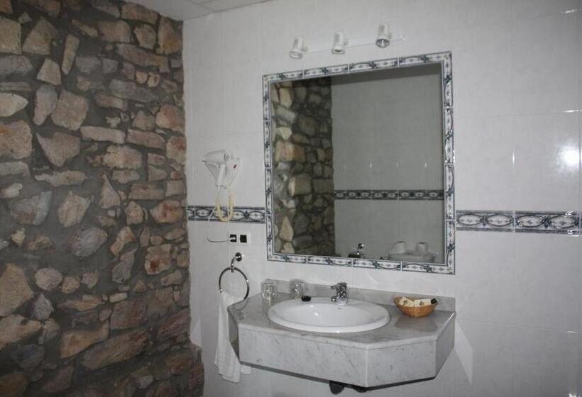 هتل روستایی Casona Los Caballeros