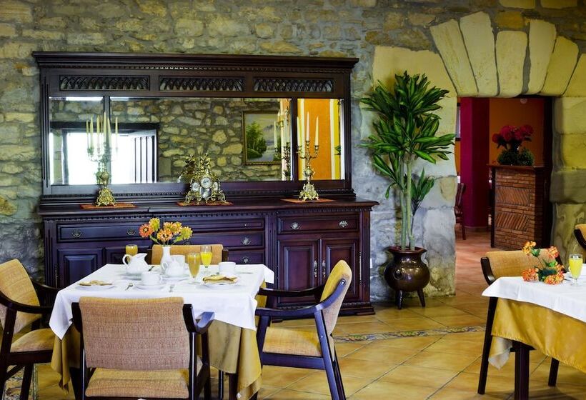 هتل روستایی Casona Los Caballeros