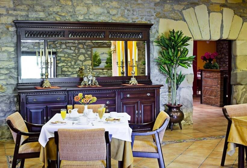 هتل روستایی Casona Los Caballeros