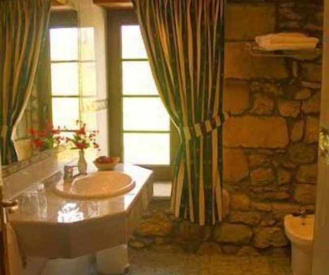 هتل روستایی Casona Los Caballeros