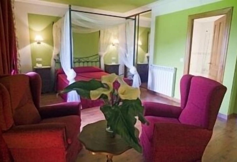 هتل روستایی Casona Los Caballeros