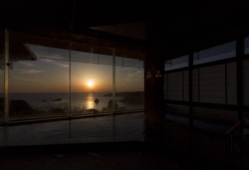 בית מלון כפרי Shimoda View