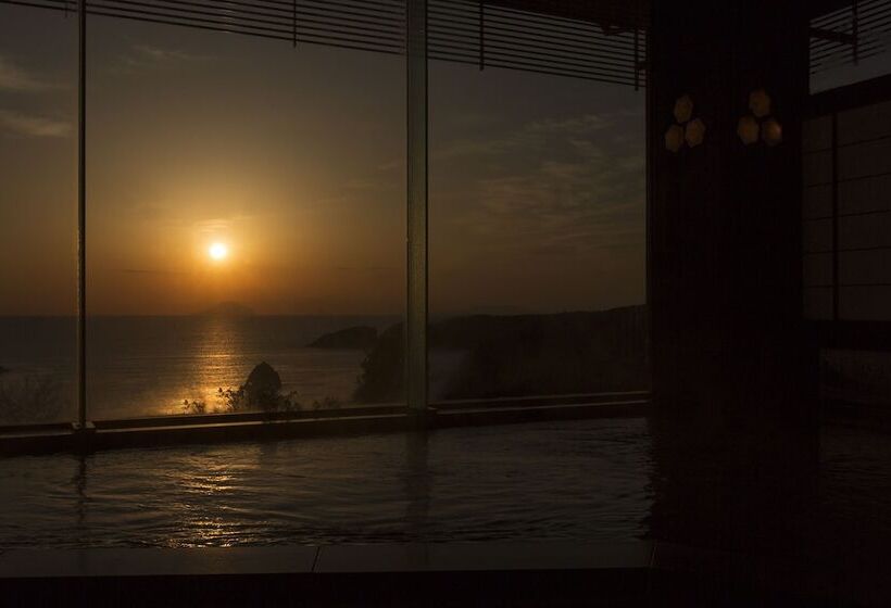 בית מלון כפרי Shimoda View