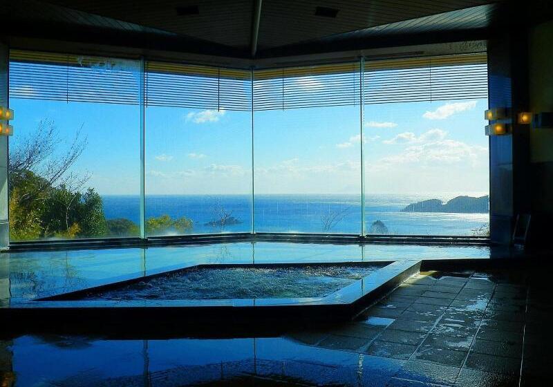 בית מלון כפרי Shimoda View