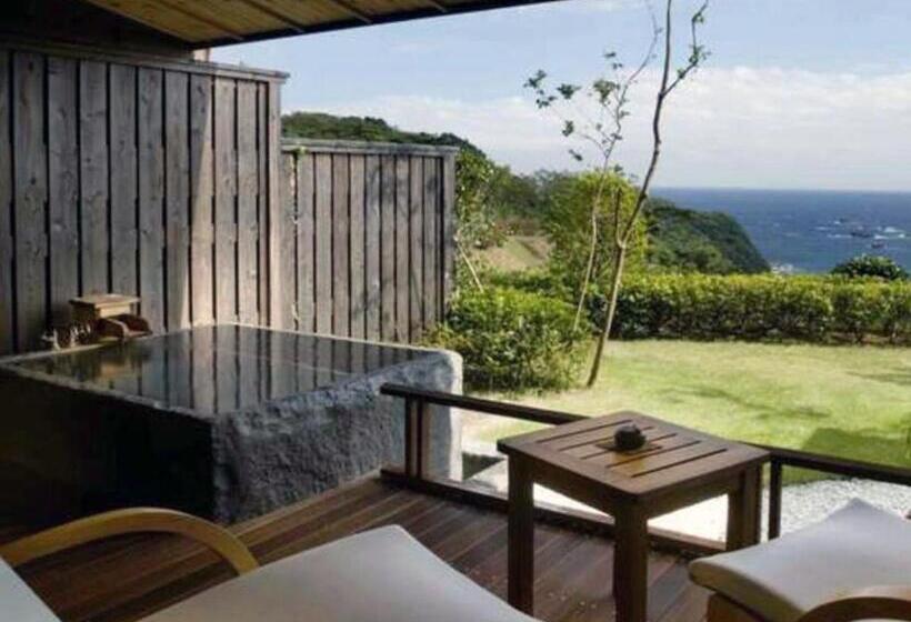 בית מלון כפרי Shimoda View