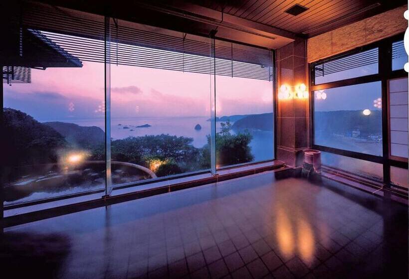 בית מלון כפרי Shimoda View