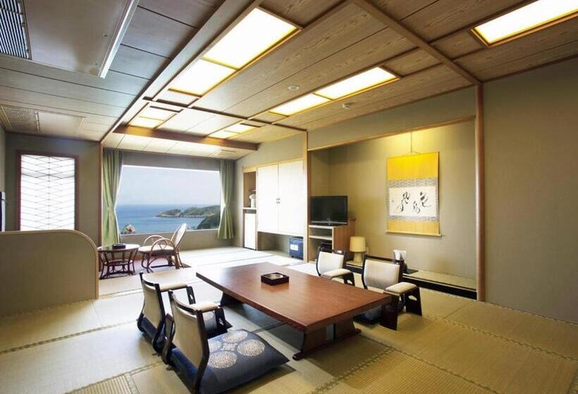 בית מלון כפרי Shimoda View