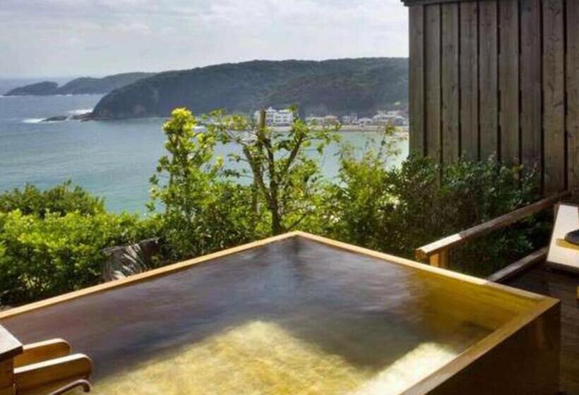 בית מלון כפרי Shimoda View