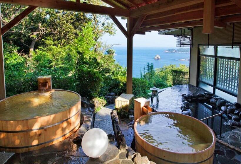 בית מלון כפרי Shimoda View