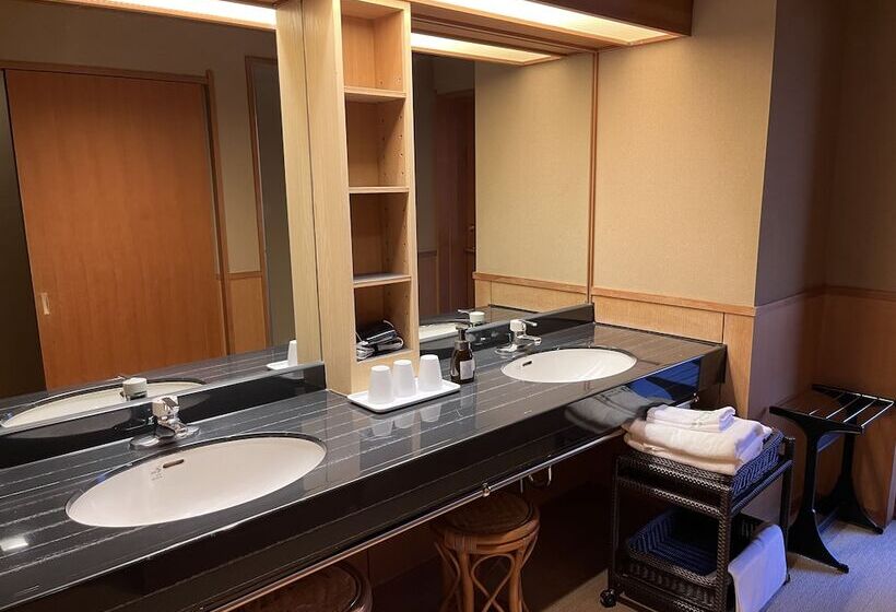 Отель Shuzenji Onsen Katsuragawa