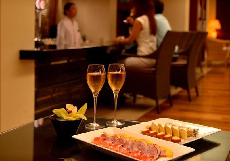 호텔 The Atta Terrace Club Towers