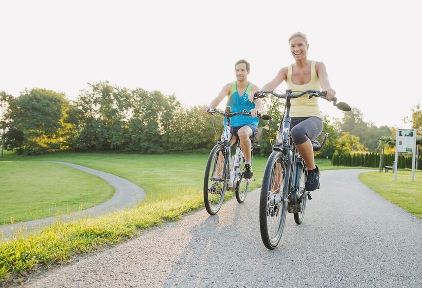 Отель Thermenhof Puchasplus Loipersdorf