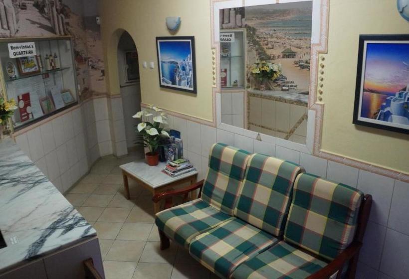 호텔 Triângulo Alojamento Local