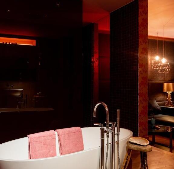 Отель Verne Dreams