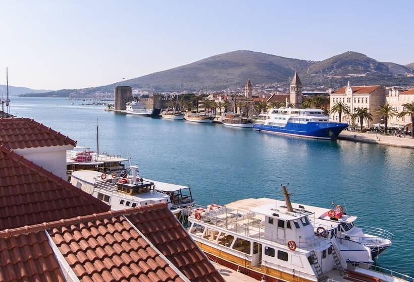 Heritage Hotel Vila Sikaa