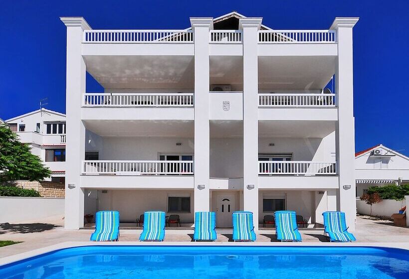 ホテル Villa Triana Adults Only