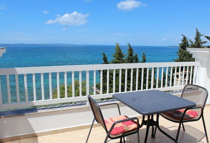 ホテル Villa Triana Adults Only