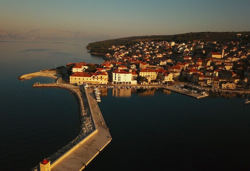 בית מלון כפרי Vrilo   Adults Only