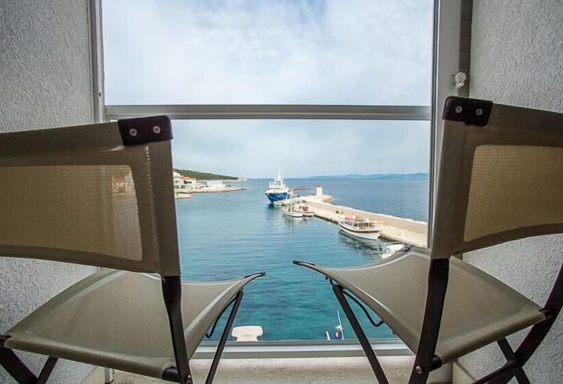 בית מלון כפרי Vrilo   Adults Only